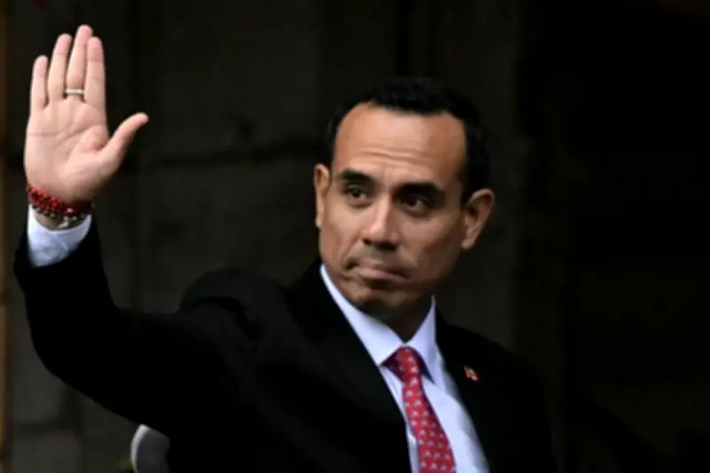 Los cuatro candidatos que compiten por la presidencia de Perú en las elecciones 2024