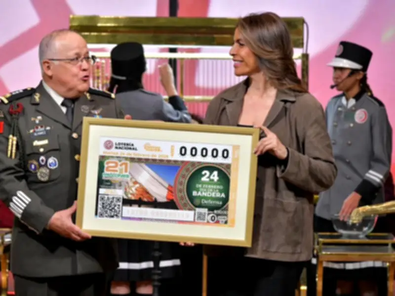 Lotería Nacional rinde homenaje a la Bandera y reconoce labor de Fuerzas Armadas en sorteo mayor