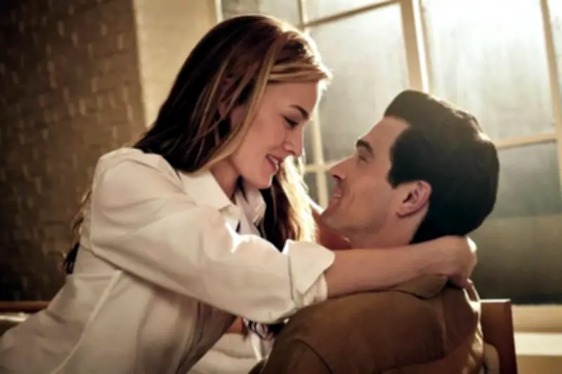 Love Story: El Regreso del Lujo Discreto de los Kennedy en la Moda Actual