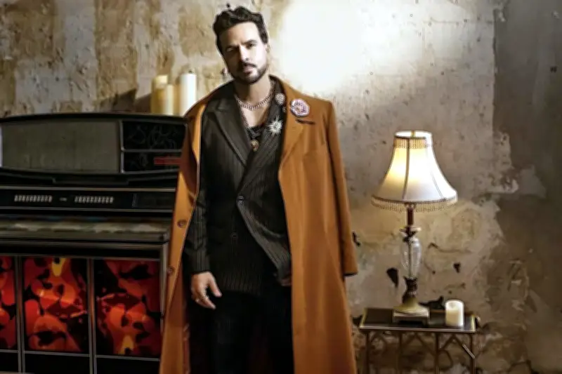 Luis Fonsi se adentra en la salsa con su nuevo álbum musical