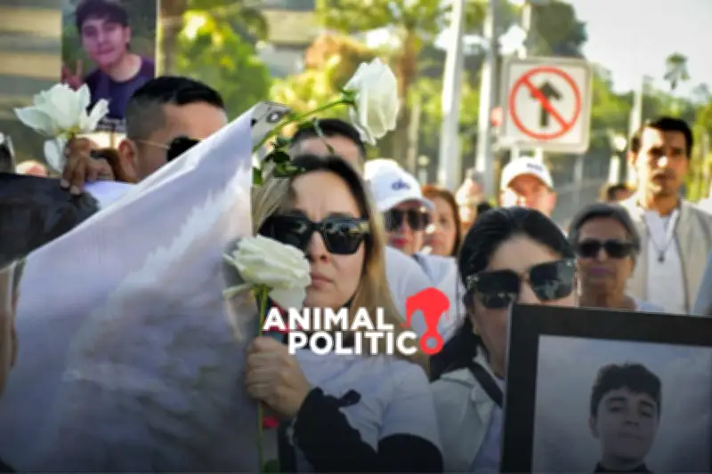 Madre de Ricardo Mizael marcha en Culiacán exigiendo justicia y memoria