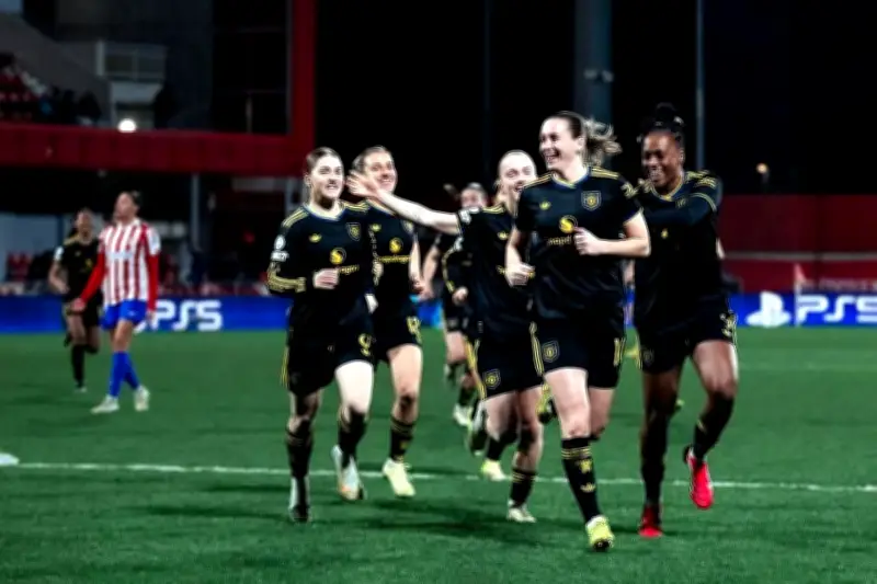 Manchester United se acerca a cuartos de final en la Champions Femenina