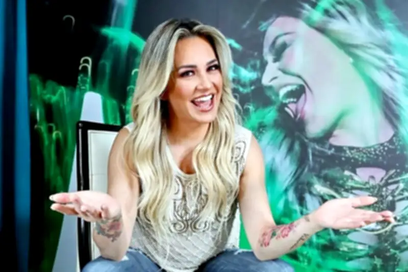 María José celebra sus 50 años con energía y poder, marcando un hito en su carrera musical