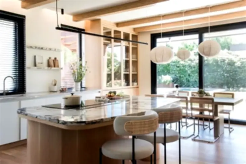 Materia y Luz en Equilibrio: Exposición Artística en el Museo de Arte Moderno