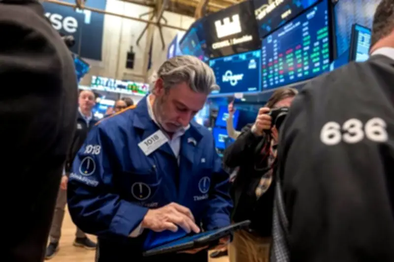 Mercados de Estados Unidos Inician la Semana con Optimismo y Alzas