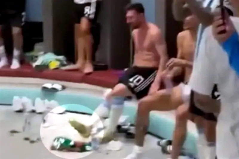 Messi aclara polémica por jersey de México en el suelo durante Mundial 2022