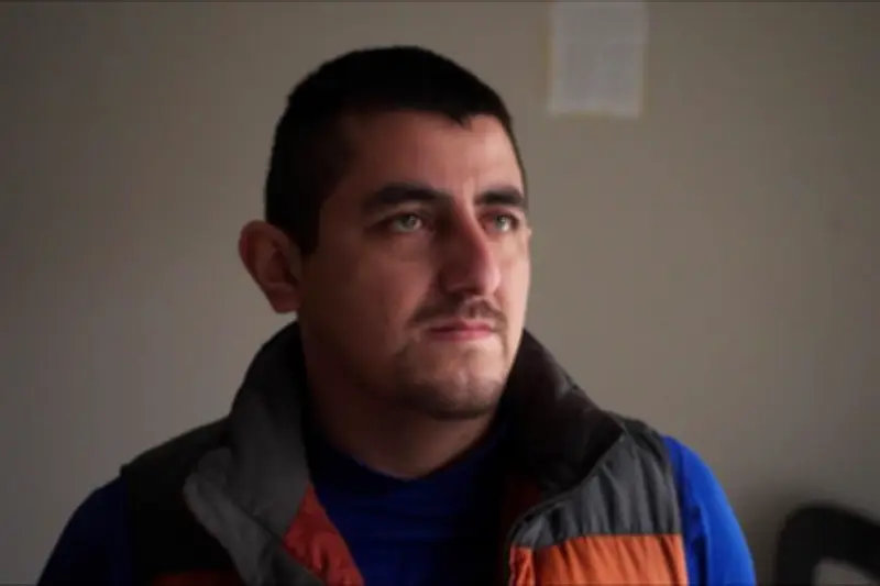 Mexicano detenido por ICE sufre ocho fracturas craneales en custodia