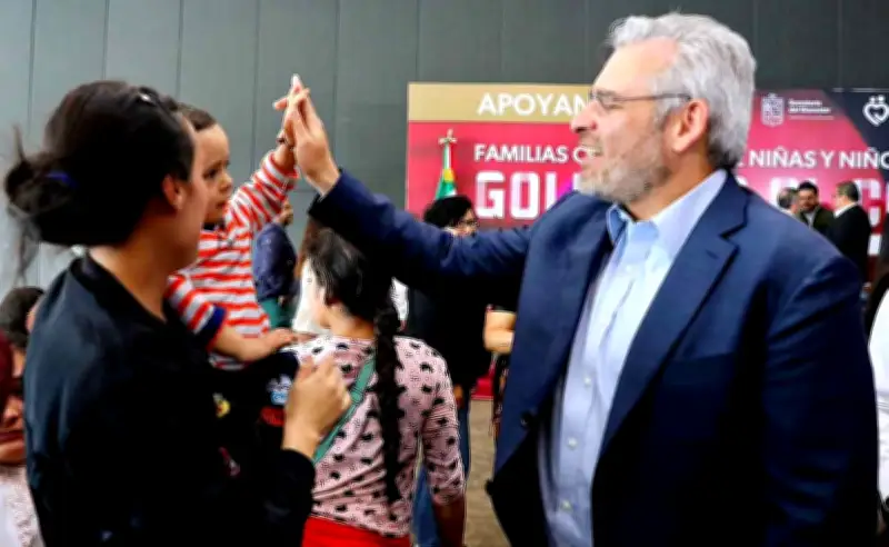 Michoacán implementa programa pionero de apoyo económico a familias con niños con cáncer