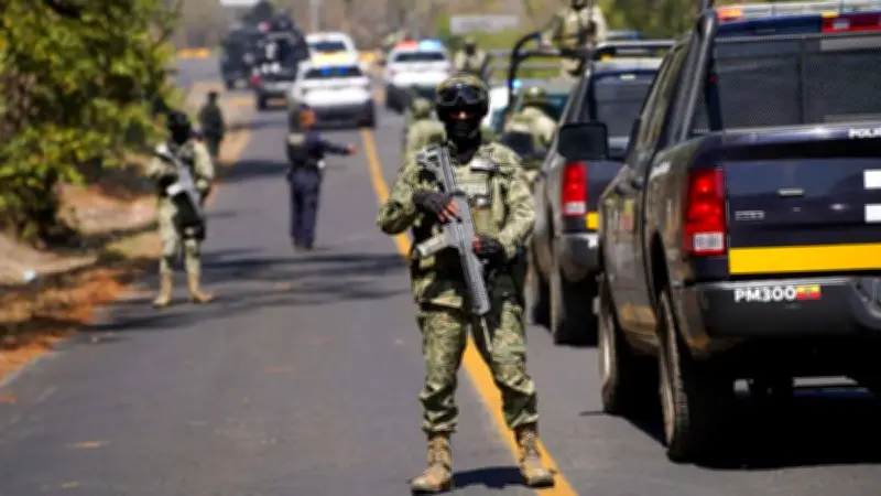 Michoacán mantiene despliegue militar permanente en cuna del 'Mencho' tras enfrentamientos