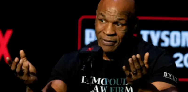 Mike Tyson afirma que la pelea con Floyd Mayweather sigue viva y promueve torneo juvenil