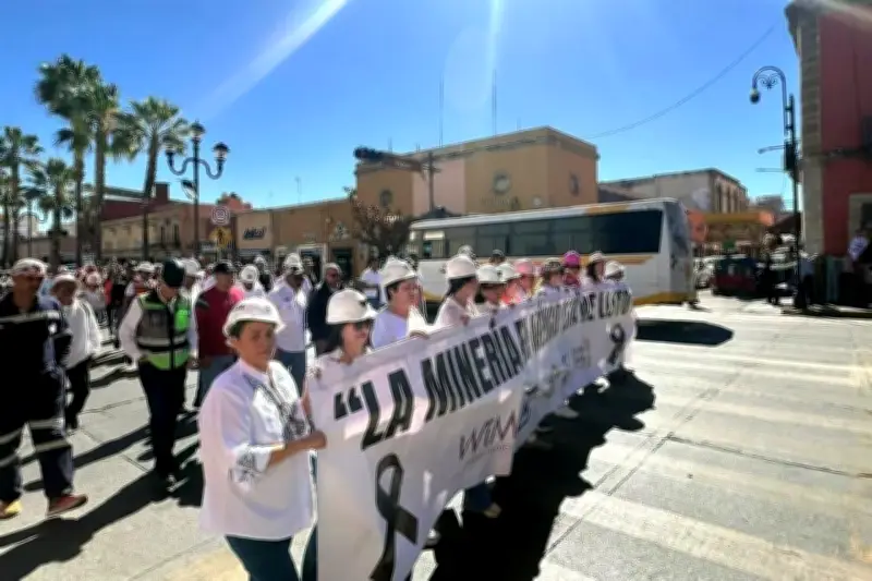 Mineros marchan en todo México exigiendo justicia y seguridad laboral