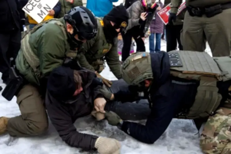 Minneapolis: 9 Semanas de Terror con el ICE y el Impacto en la Comunidad Migrante