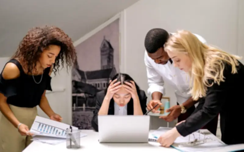 Mobbing laboral: qué es, cómo identificarlo y sus graves consecuencias en la salud