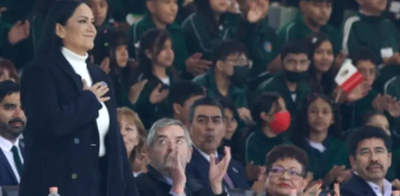 Montiel destaca a la Bandera como símbolo de unidad e identidad nacional en conmemoración