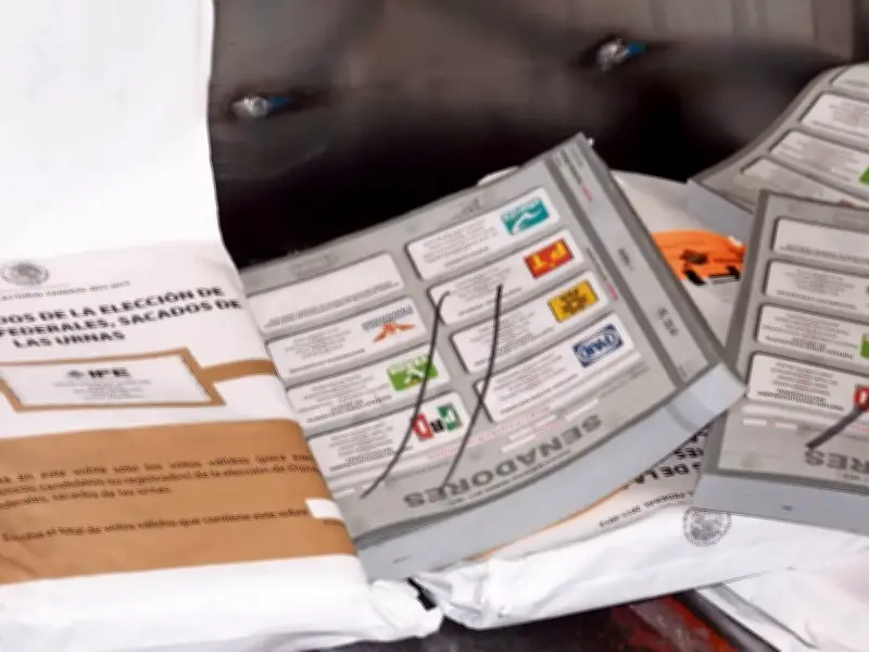 Morena rechaza acuerdo electoral sobre plurinominales y financiamiento partidista