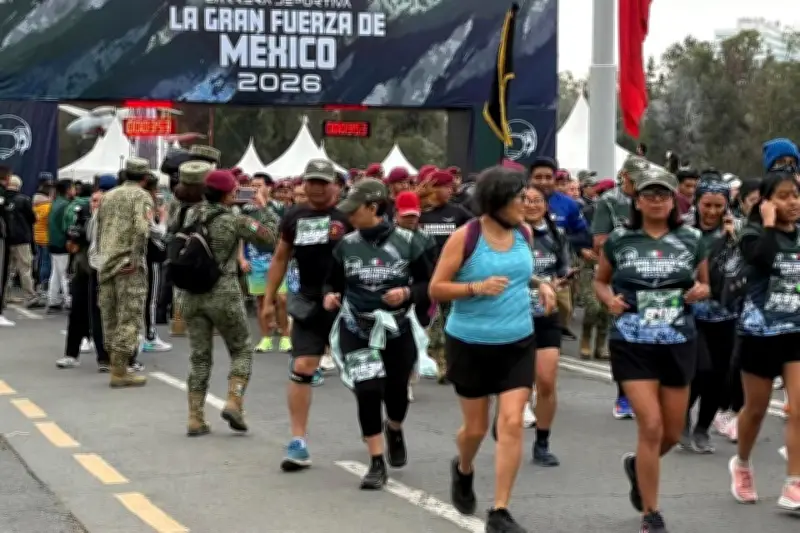 Más de 47 mil corredores participan en la emblemática Carrera del Ejército en CDMX