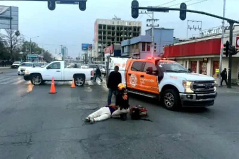 Mujer es Hallada con Graves Lesiones Frente a la Alameda Central en la CDMX