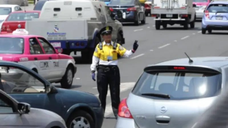 Multa por no portar tarjeta de circulación en CDMX superará los 3 mil pesos en 2026