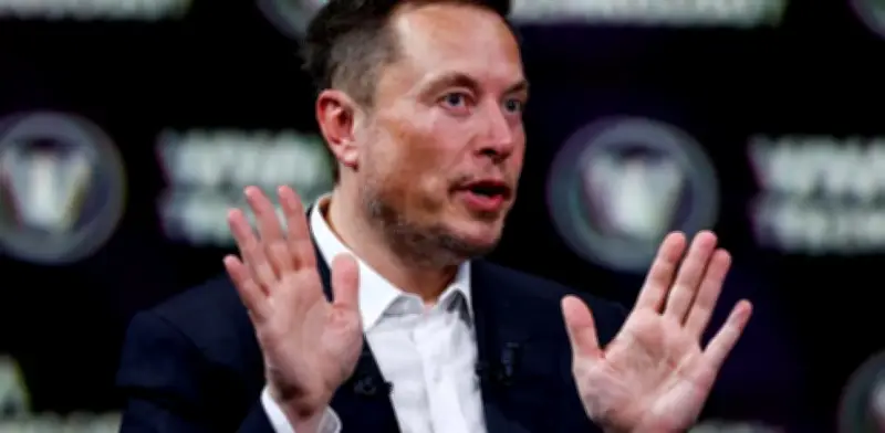 Musk responde con ironía a Sheinbaum ante posible demanda por acusaciones de 'narcogobierno'