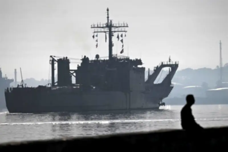 México envía dos buques con ayuda humanitaria a Cuba en gesto de solidaridad