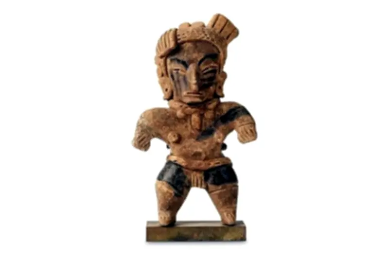 México reclama a Francia por subasta de arte prehispánico en París