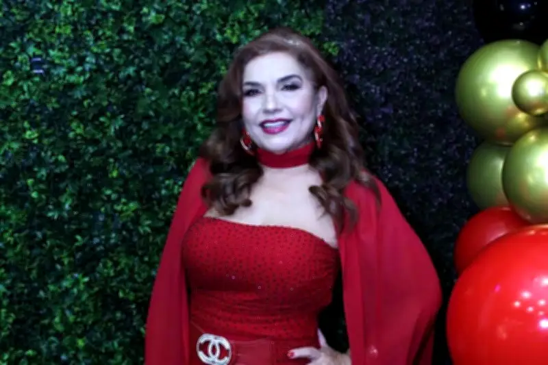 Nancy Castillo de Elizondo celebra con destacadas mujeres de la sociedad