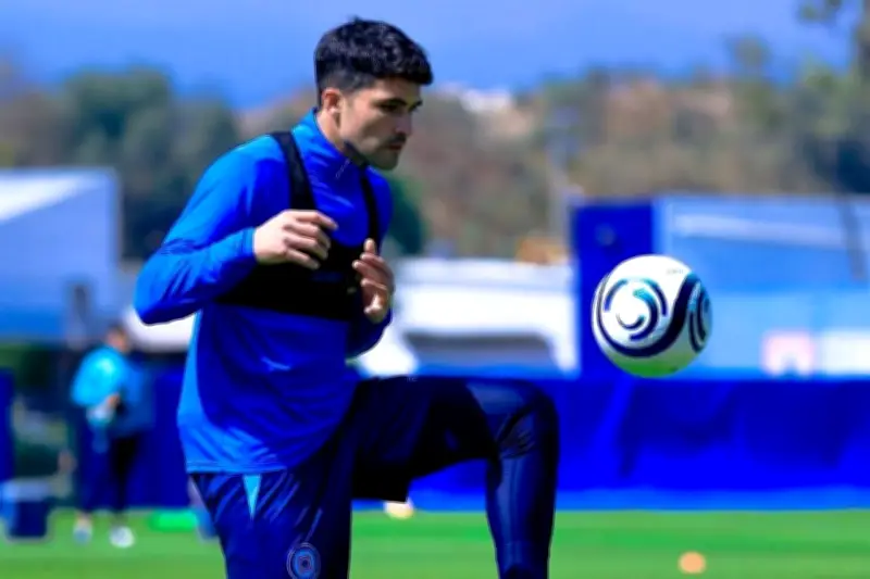 Nico Castillo Debuta Hoy con Cruz Azul en Partido de Liga MX