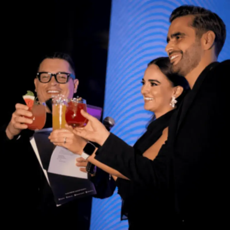 Nimbus Crea celebra 8 años con Loop Creativo: Una nueva etapa en branding y marketing digital