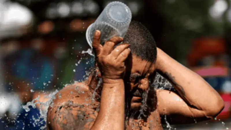 Ola de calor extremo azota México con temperaturas de hasta 45°C este sábado