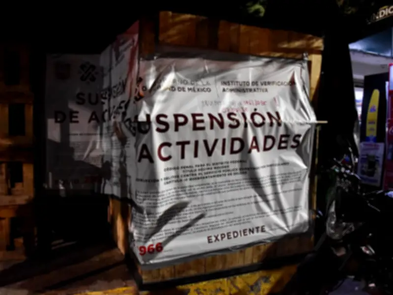 Operativo 'La Noche es de Todos' suspende 9 negocios y clausura 3 en CDMX