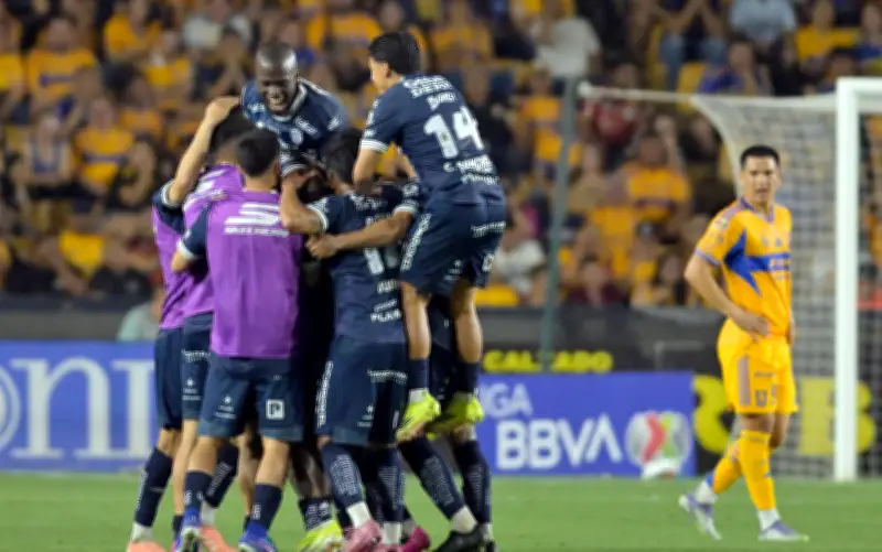 Pachuca remonta con épica victoria 2-1 sobre Tigres en Liga MX