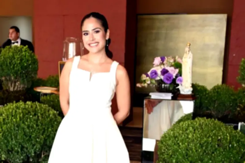 Paloma Martínez celebra su próxima boda con amigas en emotiva reunión