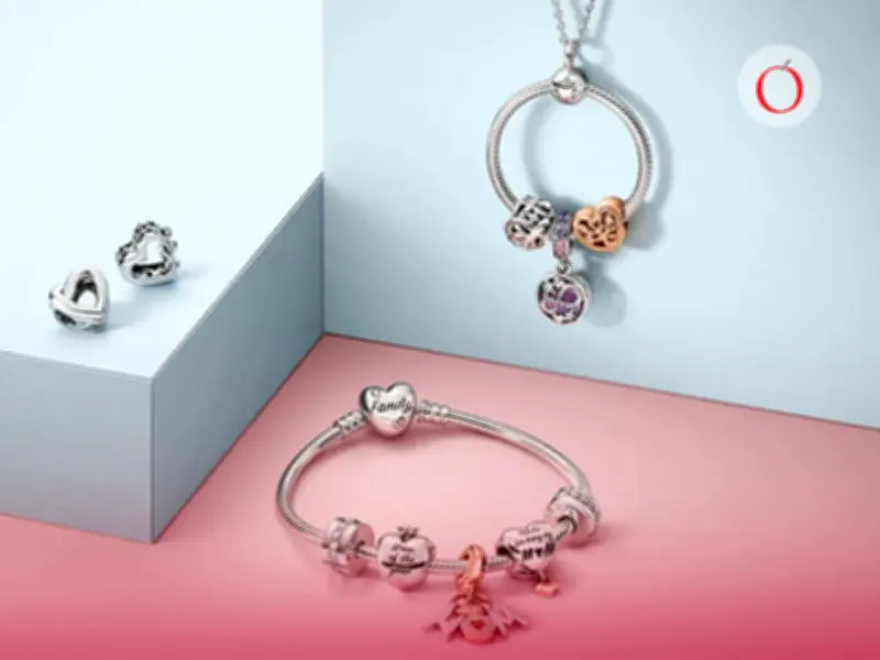 Pandora apuesta por el platino ante alza de la plata: cambios en joyería para 2026