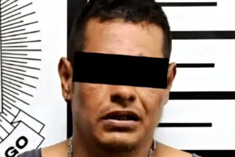 Pareja es detenida en Santiago con arsenal de drogas; aseguran cocaína y marihuana