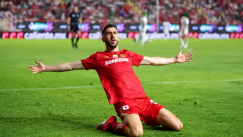 Paulinho brilla con doblete en la contundente victoria del Toluca 3-0 sobre Necaxa