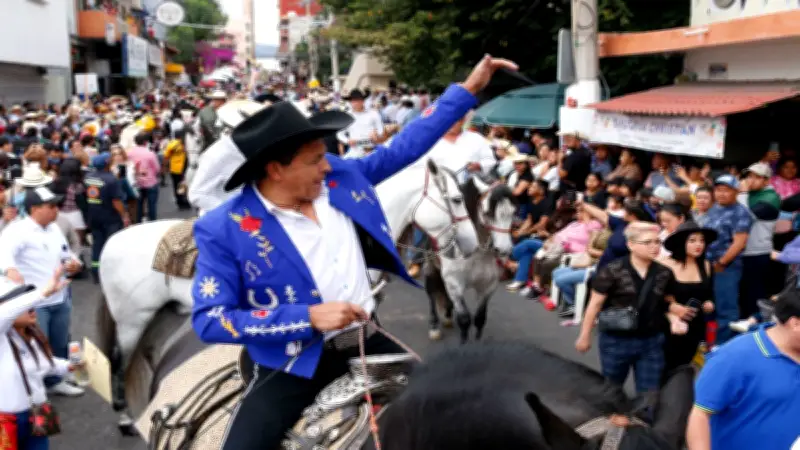 Pedro Segura estalla por fiesta donde Alegres del Barranco se negaron a cantar corrido del Mencho