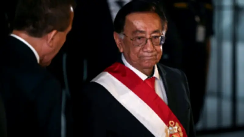 Perú: Ocho presidentes en una década, la 'fábrica de mandatarios' en crisis política