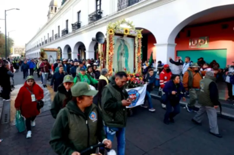 Peregrinación Masiva Avanza Hacia la Basílica de Guadalupe en Ciudad de México