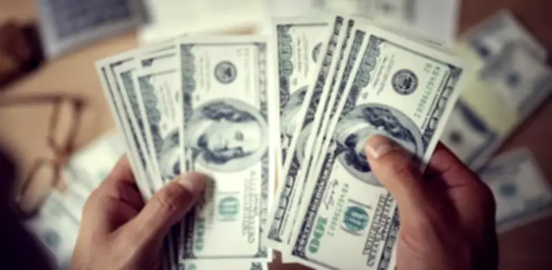 Peso Mexicano Retrocede: Precio del Dólar Hoy 11 de Febrero de 2026