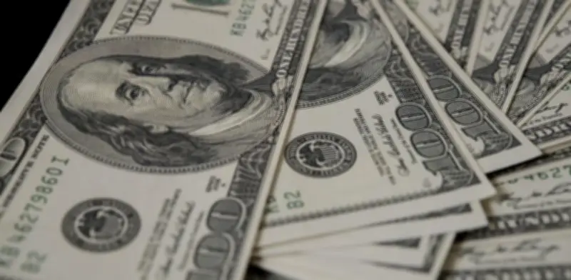 Peso Mexicano Se Recupera Tras Fallo de Corte Suprema de EU Sobre Aranceles de Trump