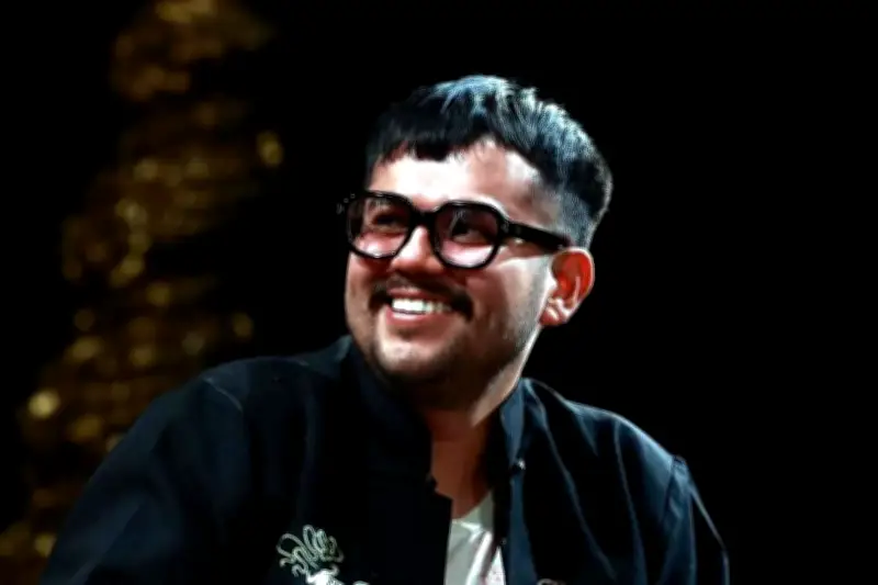 Poemario que desafía el machismo recibe prestigioso galardón literario