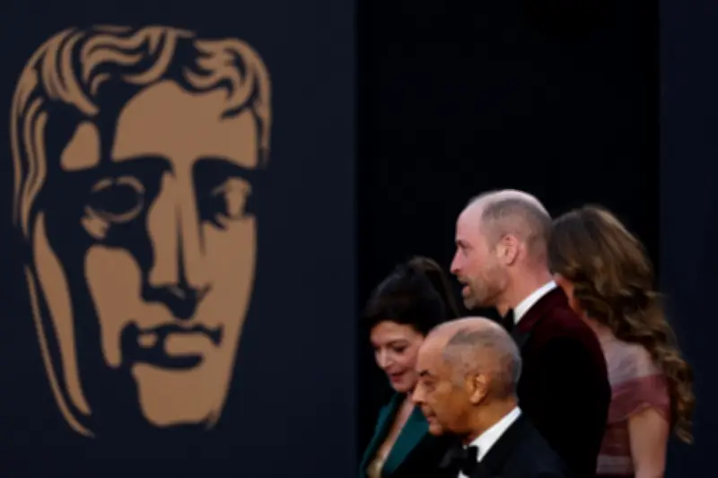 Príncipes de Gales retoman agenda real en los BAFTA tras detención de Andrés por caso Epstein
