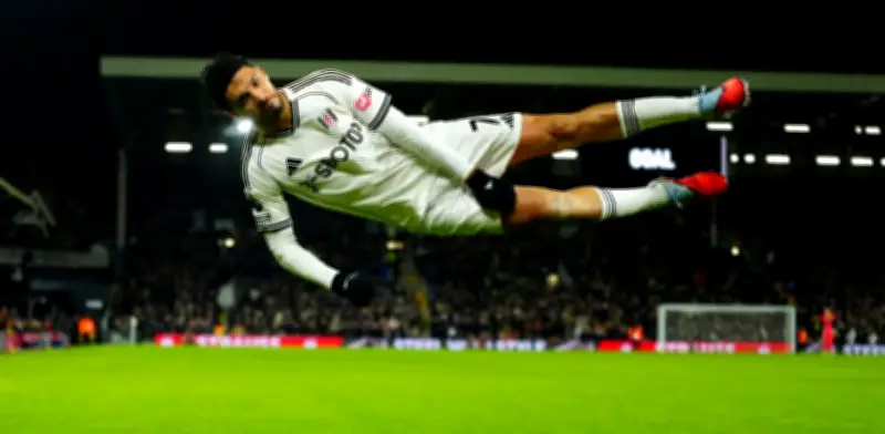 Raúl Jiménez revela su técnica secreta: 13 penales perfectos en la Premier League