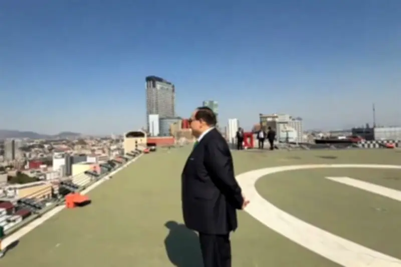 Ramírez Marín exhibe helipuerto en Senado, genera polémica por uso de recursos