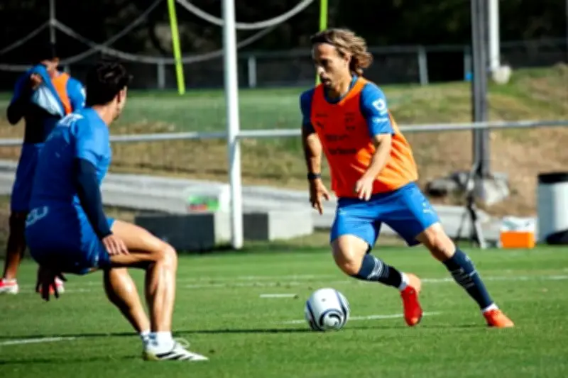 Rayados de Monterrey se alistan para enfrentar a Tigres en el Clásico Regio
