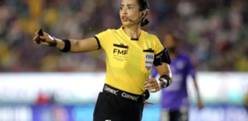 Árbitra Katia Itzel García denuncia acoso y amenazas en redes sociales