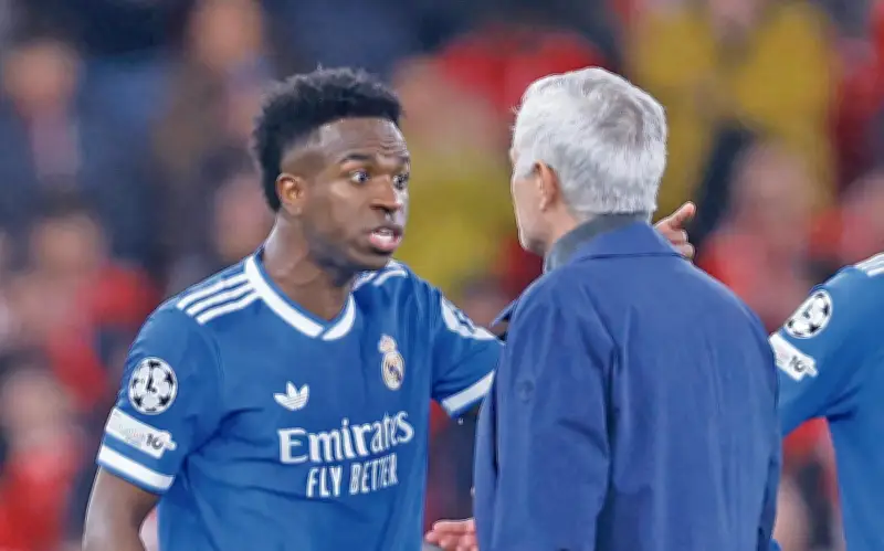 Real Madrid entrega pruebas a UEFA por presuntos insultos racistas contra Vinícius Júnior