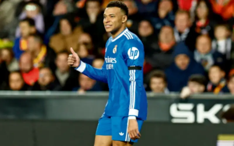 Real Madrid supera al Valencia en Mestalla y se acerca al liderato en LaLiga