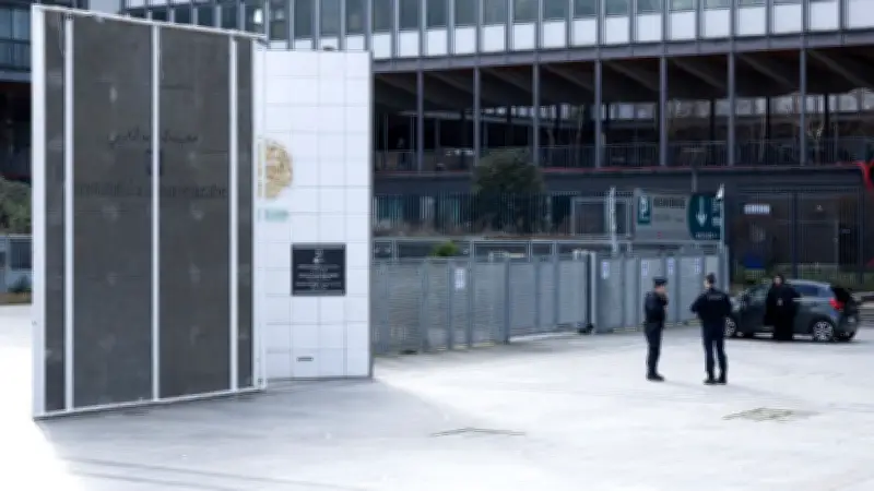 Registran oficinas de exministro de Cultura francés Jack Lang por vínculos con Jeffrey Epstein