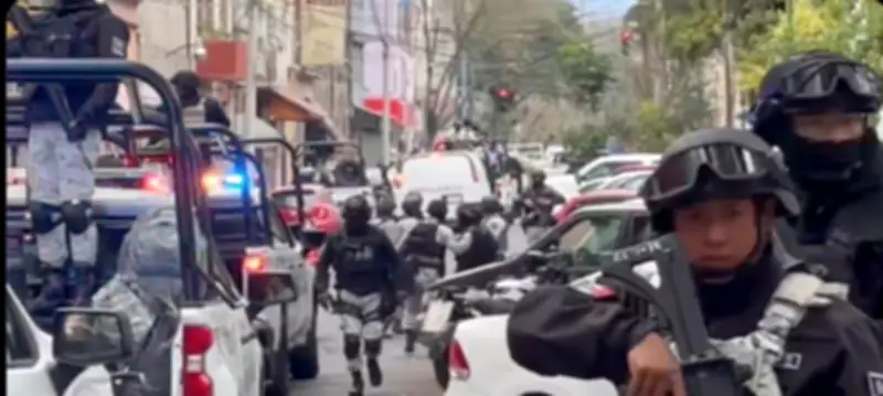 Restos de 'El Mencho', líder del CJNG, llegan a servicios forenses de la FGR en CDMX